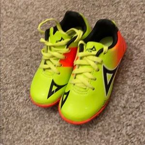 Shoe